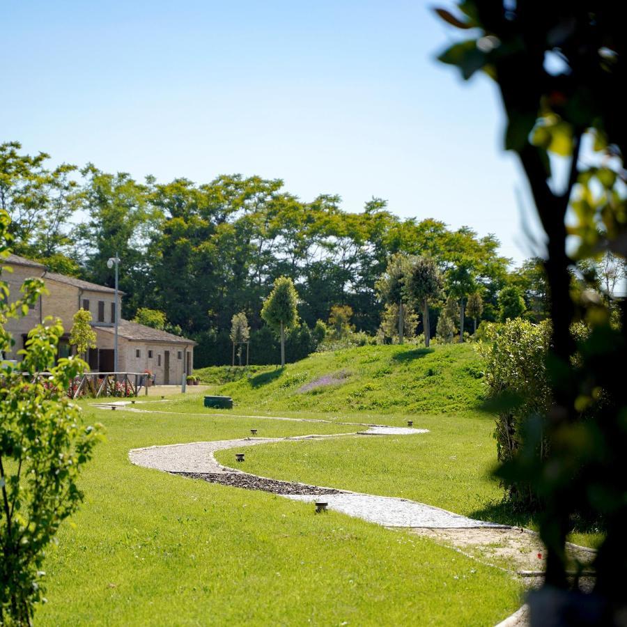 Moretti Village - Sophie Rooms Country House Civitanova Marche Bagian luar foto