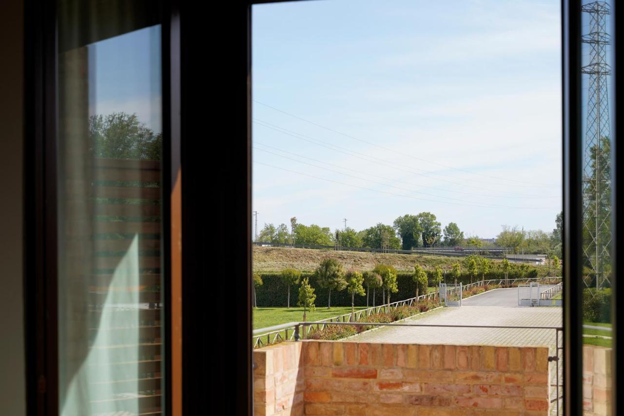 Moretti Village - Sophie Rooms Country House Civitanova Marche Bagian luar foto
