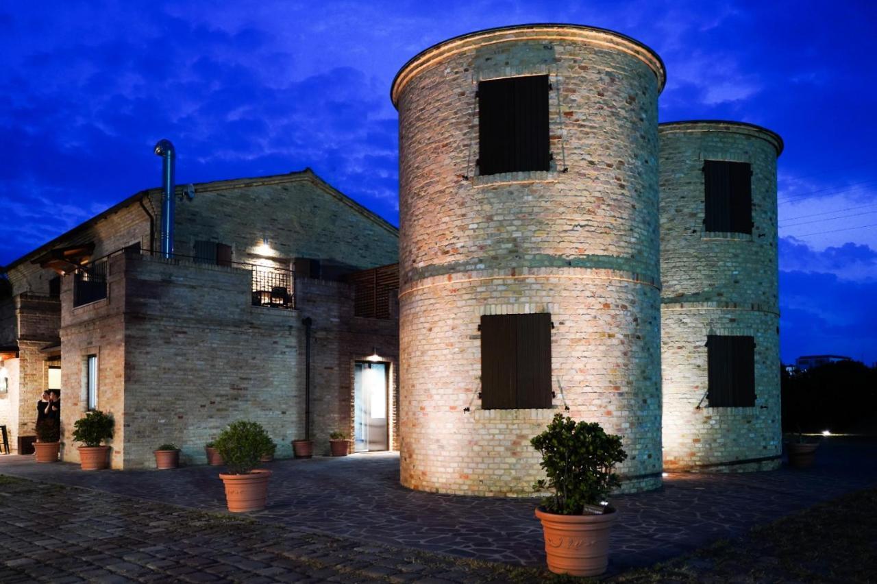 Moretti Village - Sophie Rooms Country House Civitanova Marche Bagian luar foto