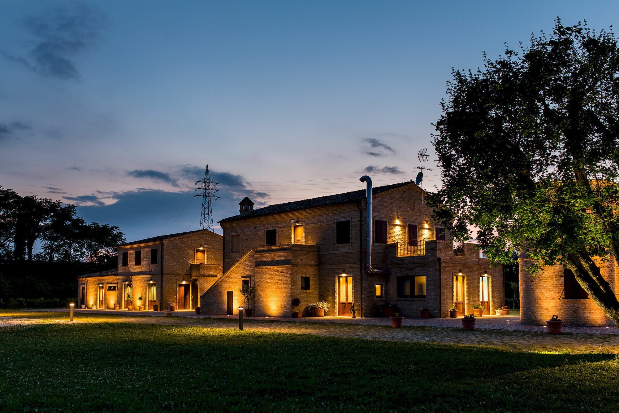Moretti Village - Sophie Rooms Country House Civitanova Marche Bagian luar foto